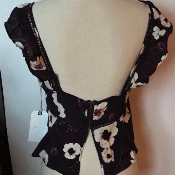 Leith Ruffle Crop Top - Picture 2 of 5